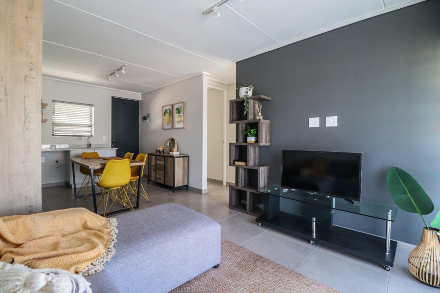To Let 2 Bedroom Property for Rent in Langeberg Heights Western Cape
